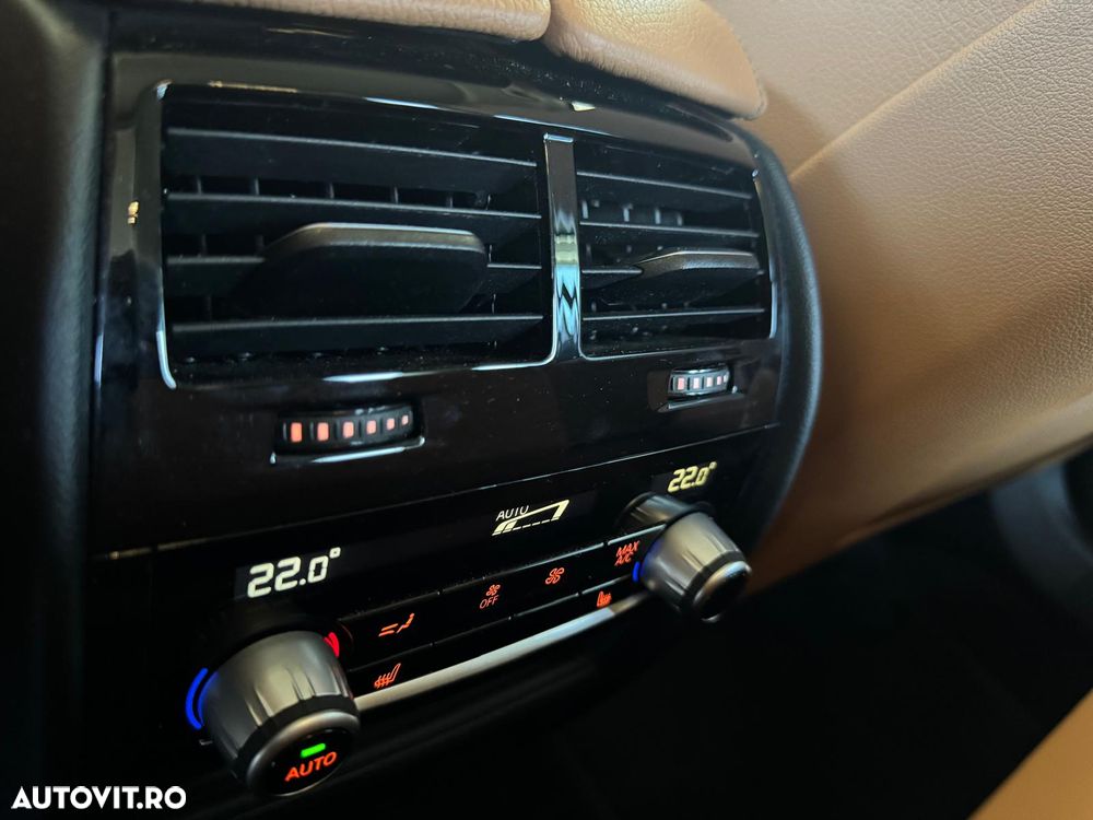 BMW Seria 5 530d xDrive AT MHEV - 13