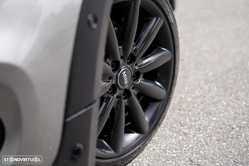 MINI 3 Portas Cooper D - 4