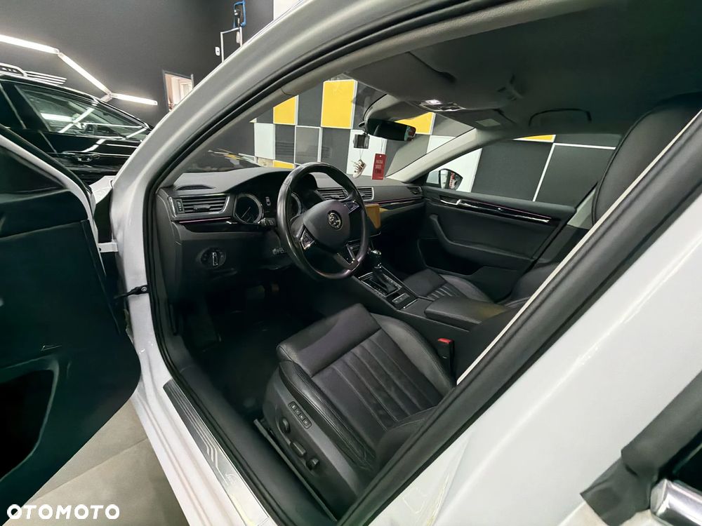 Skoda Superb 2.0 TDI L&K DSG - 6