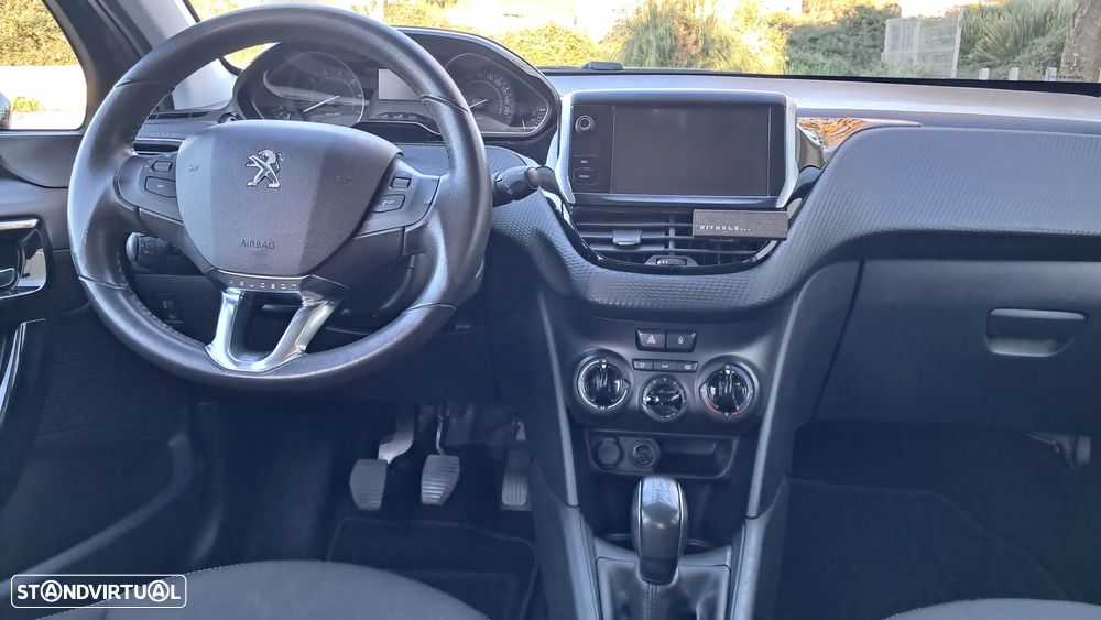 Peugeot 208 1.2 PureTech Style - 2