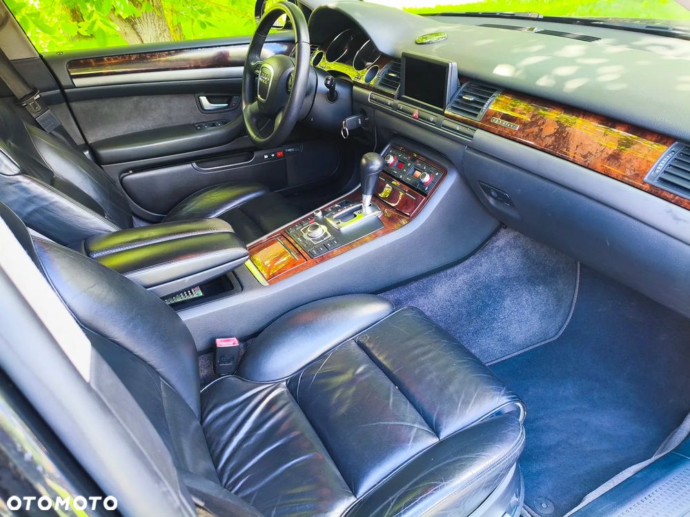 Audi A8 - 7