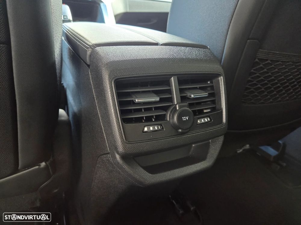 Peugeot 3008 PureTech 130 Stop & Start GPF EAT8 Allure - 34