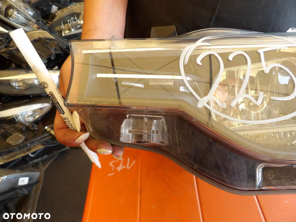 BMW - F30 - LIFT - H7 - LEWA LAMPA PRZEDNIA - UK - 7365597 - 4