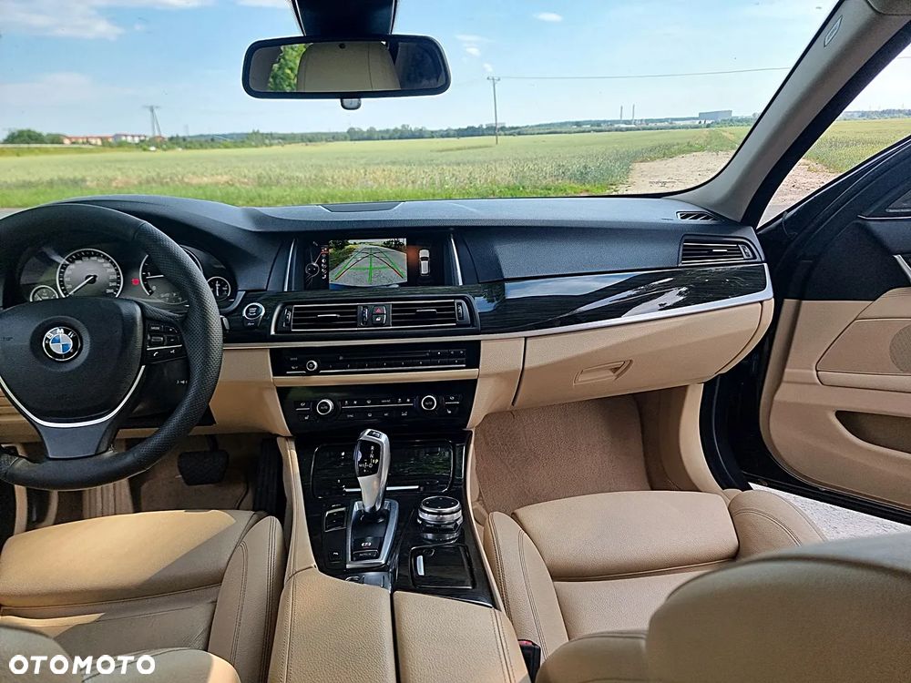 BMW Seria 5 520d Luxury Line sport - 23