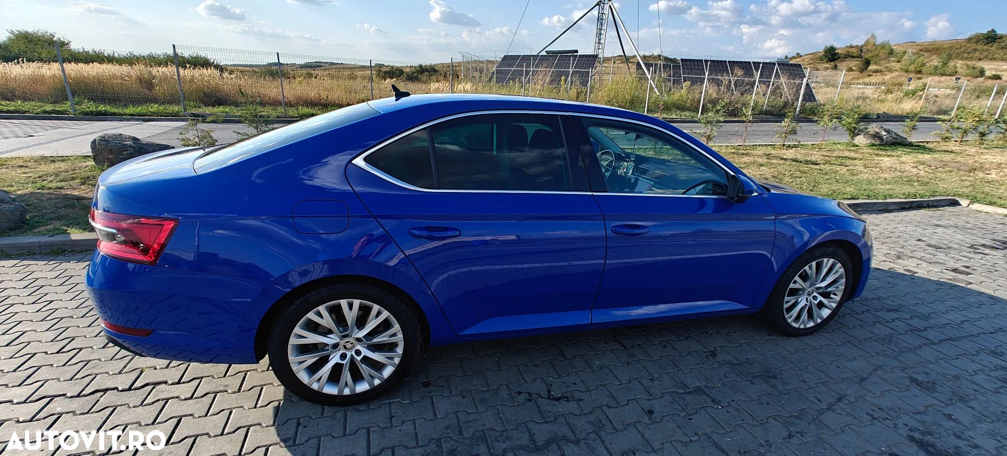 Skoda Superb ver-2-0-tdi-dsg-style - 1