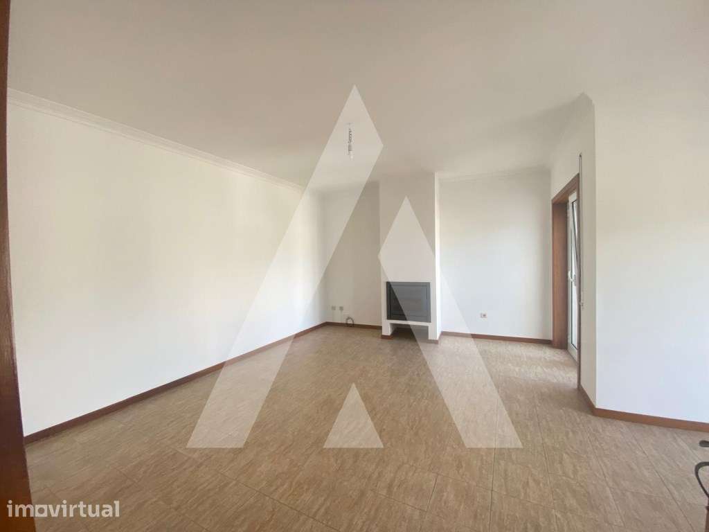 Apartamento em Mogofores - Grande imagem: 3/25