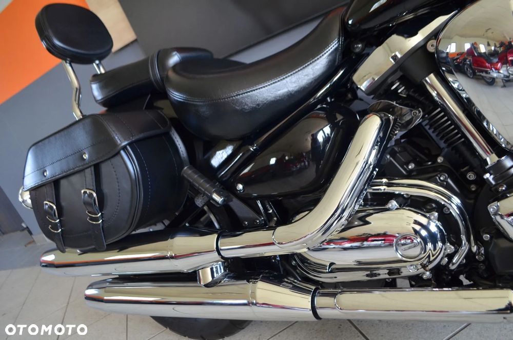Yamaha Road Star - 17