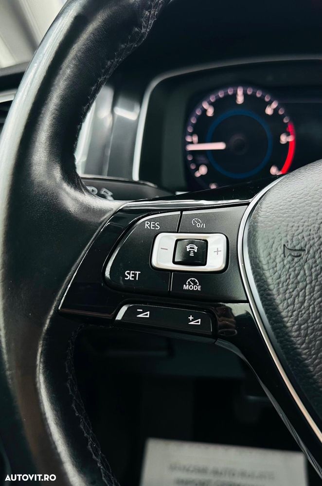 Volkswagen Golf 1.6 TDI (BlueMotion Technology) Trendline - 28