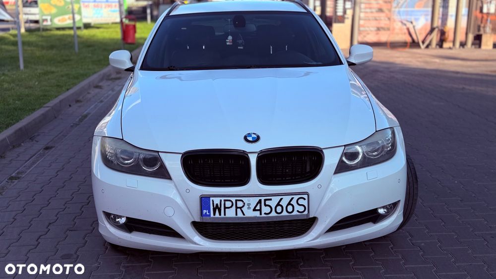 BMW Seria 3 320d - 13