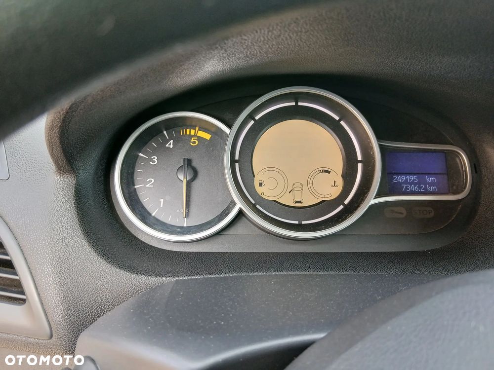Renault Megane - 8