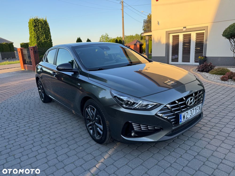 Hyundai i30 1.5 T-GDI 48V Comfort DCT - 13