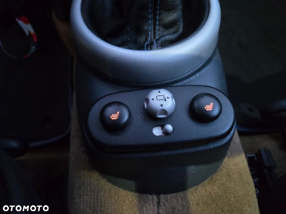 MINI Cooper chili - 10