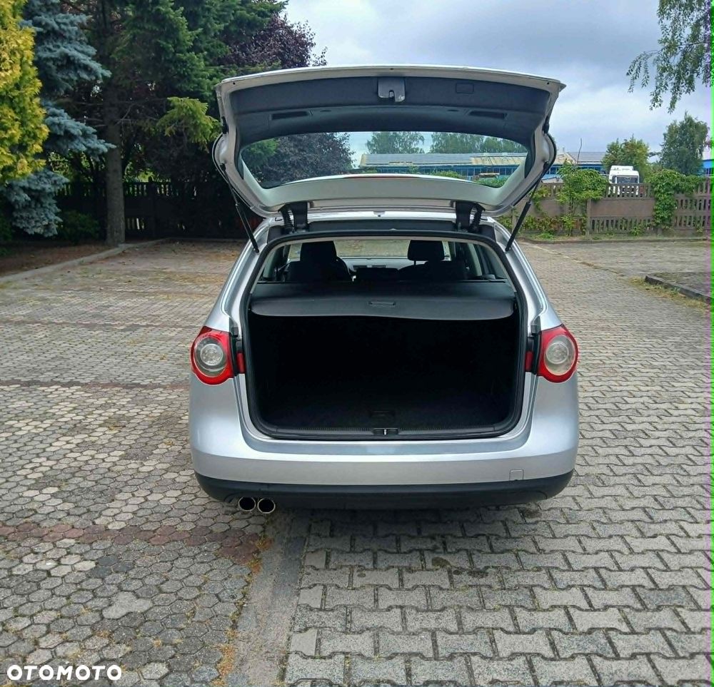 Volkswagen Passat - 10