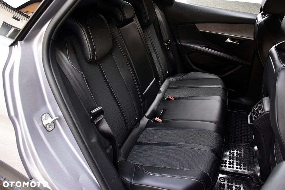 Peugeot 3008 1.5 BlueHDi GT S&S EAT8 - 40