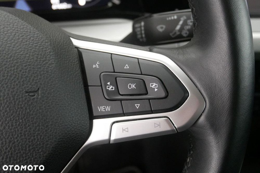 Volkswagen Golf - 21