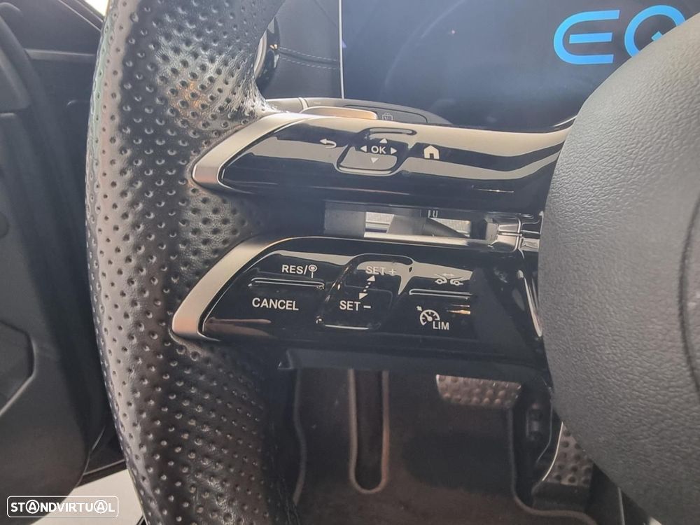 Mercedes-Benz E 300 e Station - 13