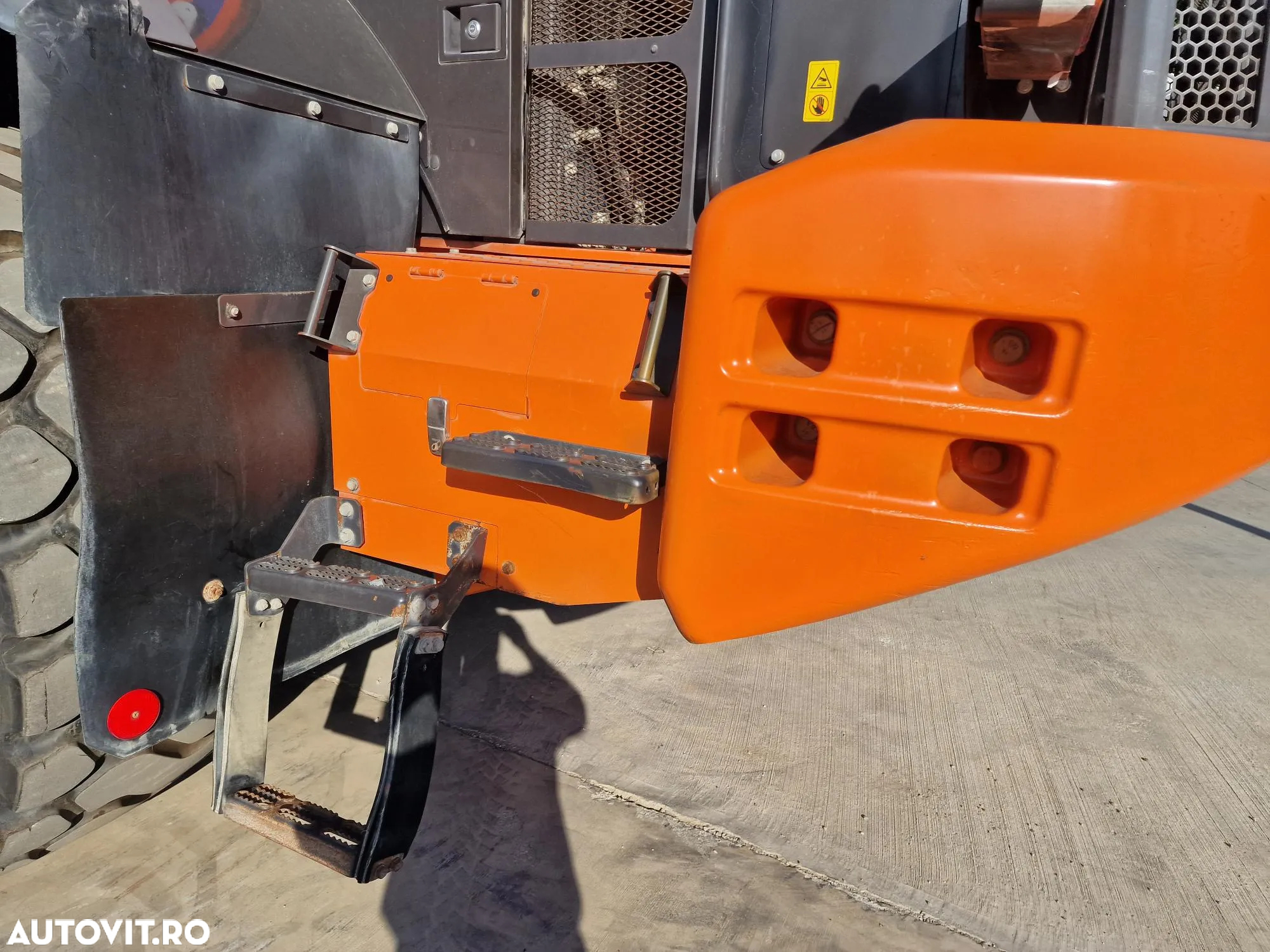 Hitachi ZW310-6, cupa NOUA 5mc, anv MICHELIN 80% ok-99.900 eur+Tva, virare JOYSTICK, gresare automata, camera spate mers masalier, consum 14l/h, produs in Japonia, posibilitate leasing 4 ani-PROMOTIE 99.900 EUR+Tva - 33