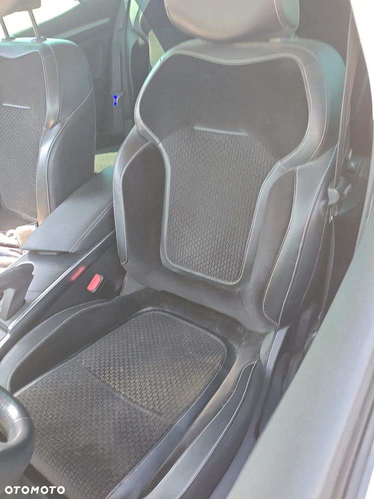 Renault Megane 1.6 SCe Intens - 8