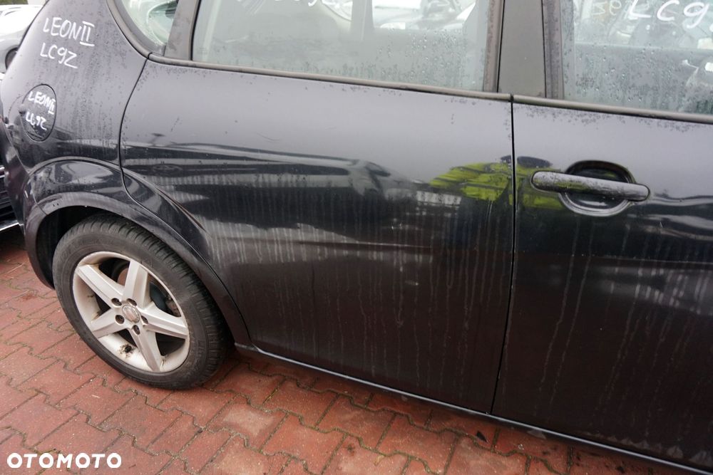 DRZWI TYLNE PRAWE LEON II 1P1 LIFT 5D HB LC9Z  CZARNY SEAT 2009-2012 - 2