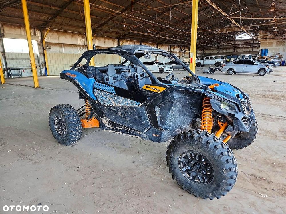 Can-Am Maverick - 2