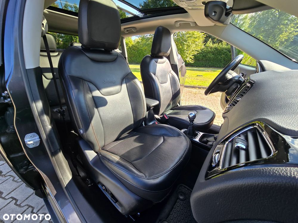 Jeep Compass 2.0 MultiJet Active Drive Limited - 21
