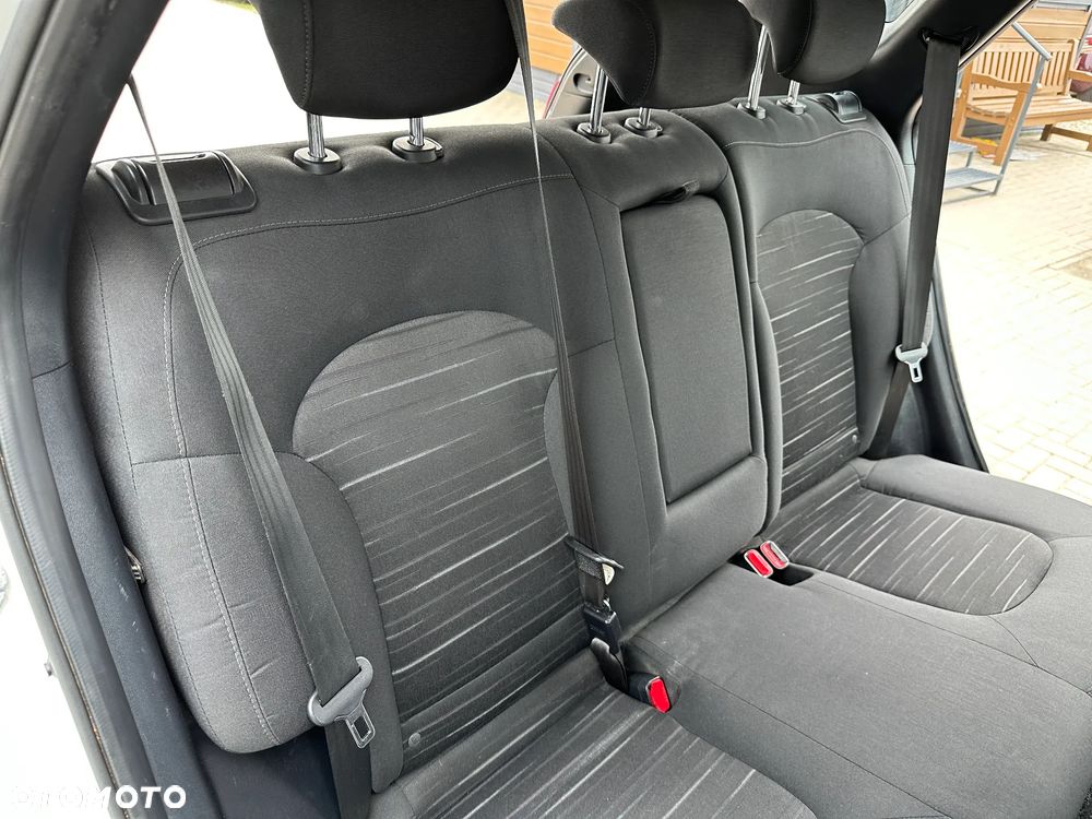 Hyundai ix35 - 24