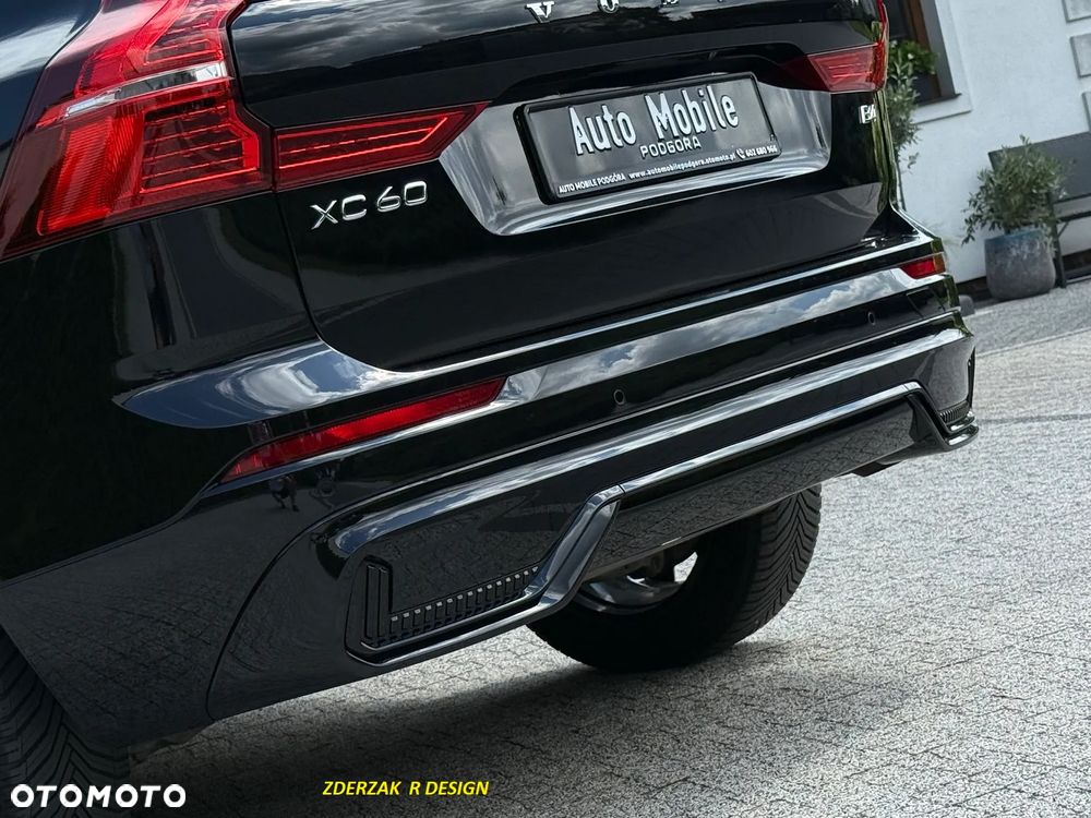 Volvo XC 60 B4 D Plus Dark - 33