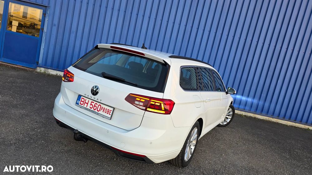 Volkswagen Passat 2.0 TDI SCR DSG Business - 4
