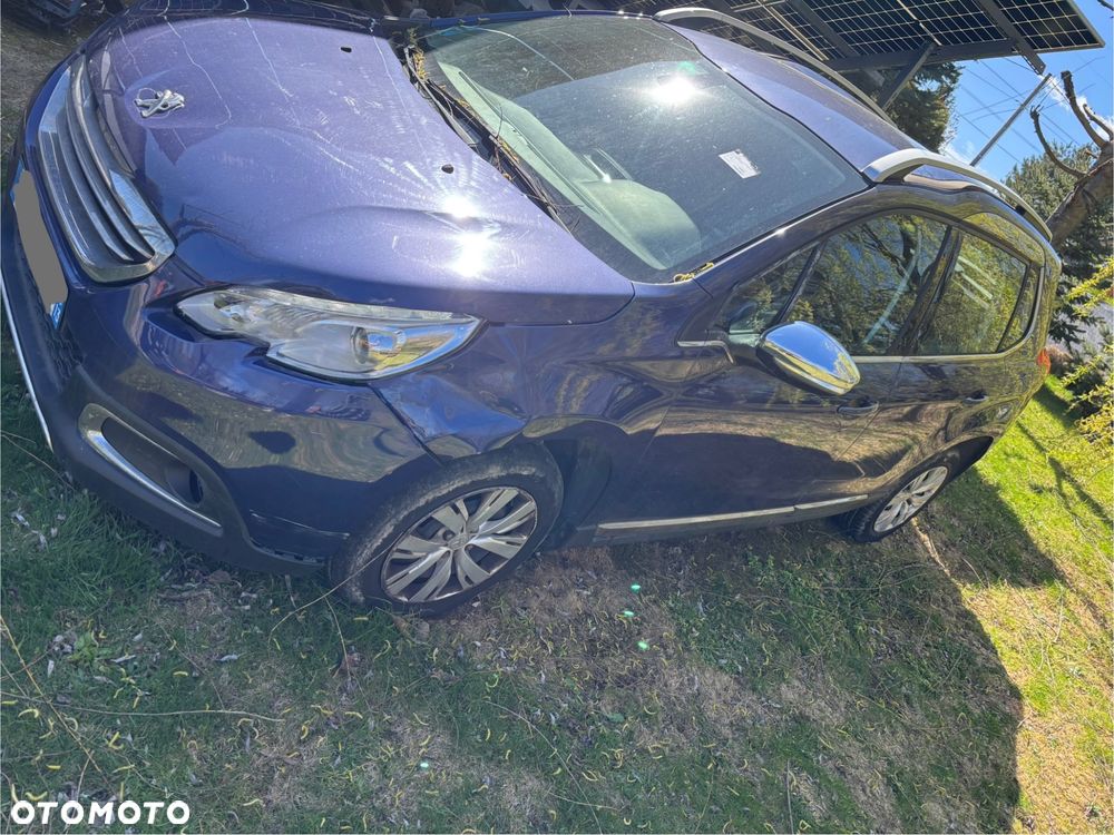 Peugeot 2008 - 4