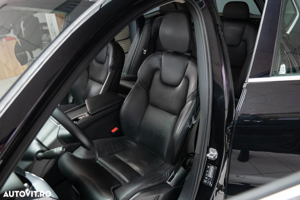 Volvo XC 60 T5 Geartronic Momentum Pro - 14