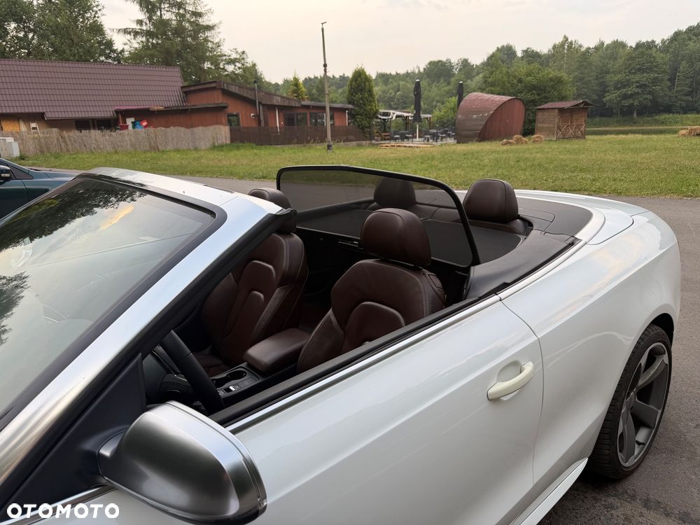 Audi A5 Cabrio - 15