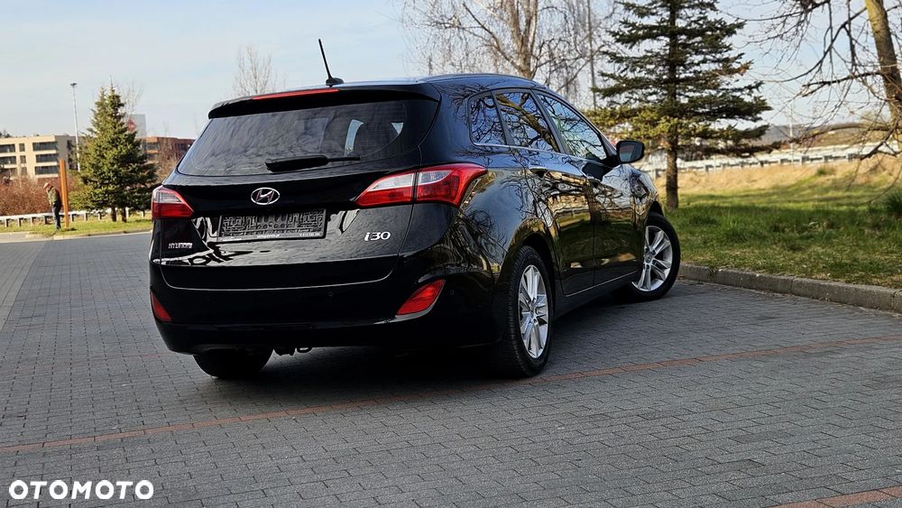 Hyundai i30 1.6 CRDi Automatik Trend - 22