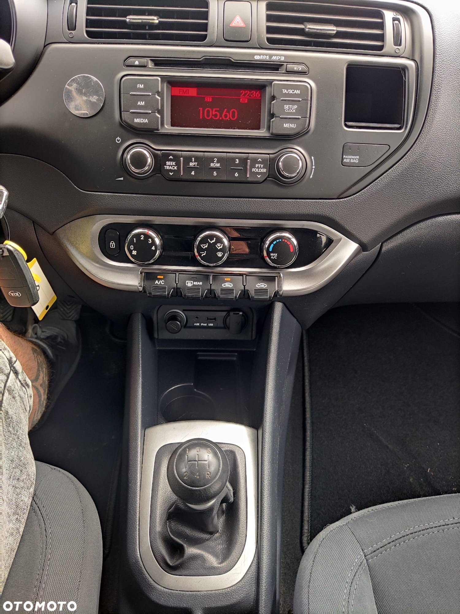 Kia Rio 1.2 Attract - 21