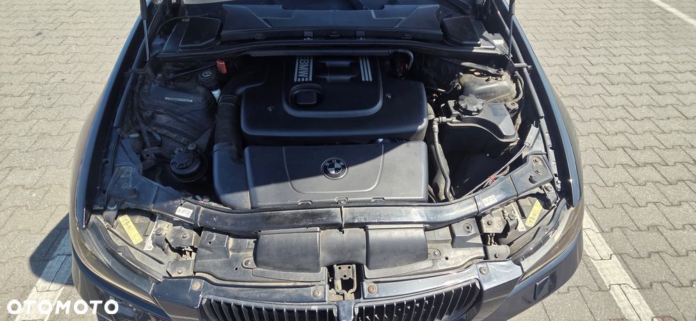 BMW Seria 3 320d - 4