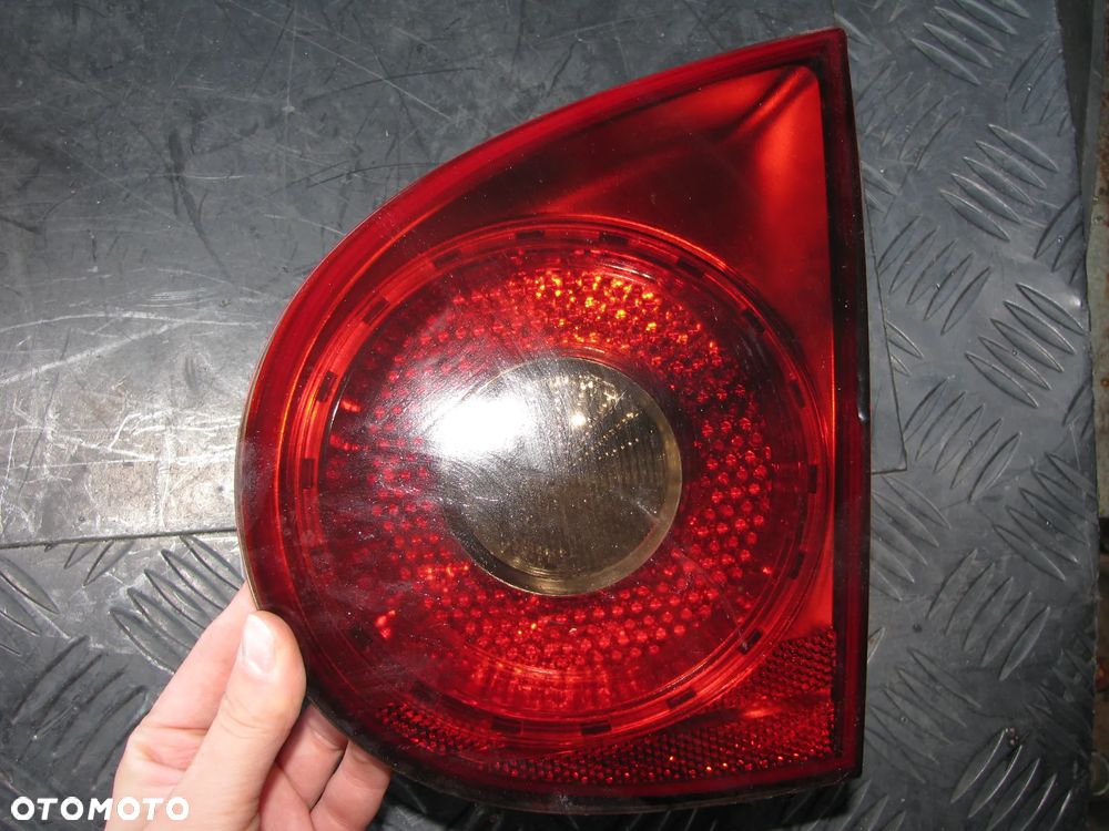 Lampa Tył tylna Prawa Volkswagen Golf V MK5 w klapę - 1
