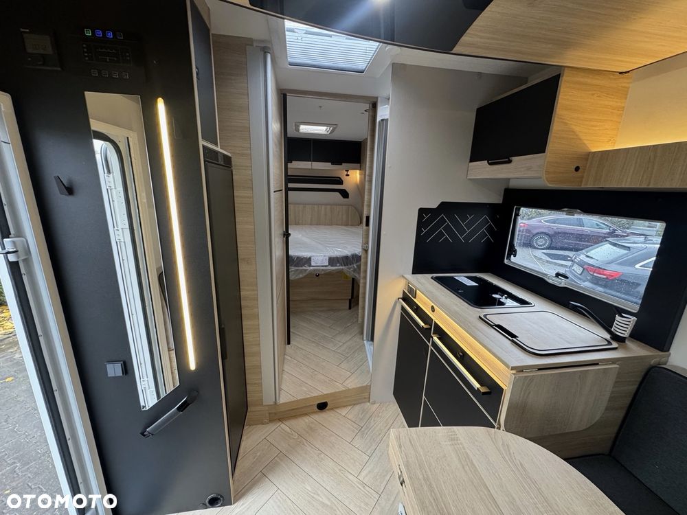 Ford Chausson 798 Titanium Ultimate - 26