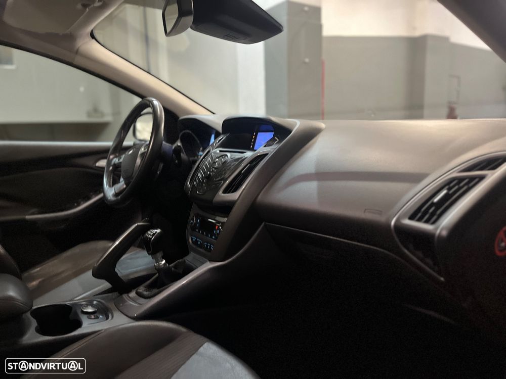 Ford Focus 1.6 TDCi Titanium - 36