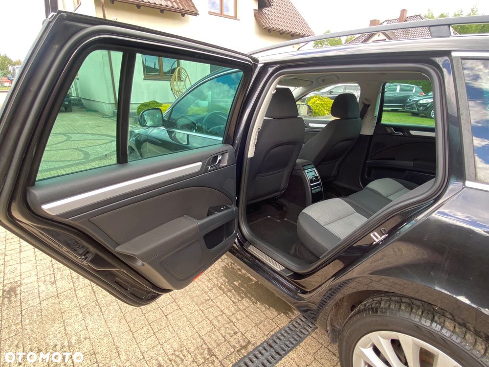 Skoda Superb 2.0 TDI DSG Exclusive - 28