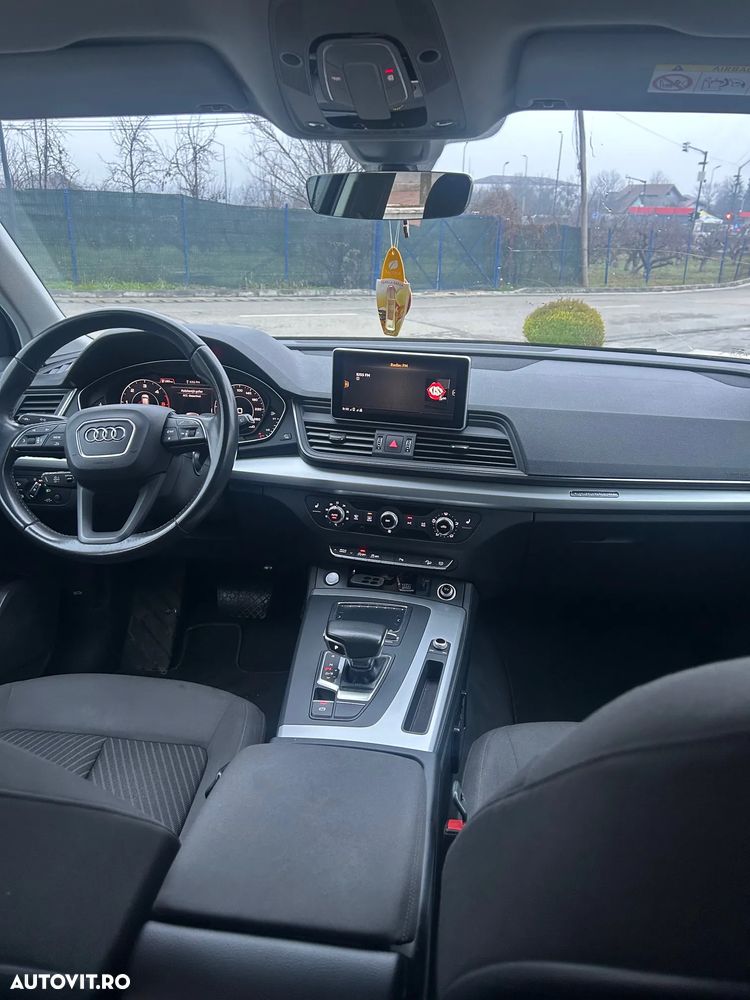 Audi Q5 40 TDI quattro S tronic - 38