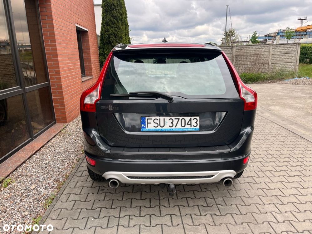 Volvo XC 60 2.4D AWD RDesign - 6