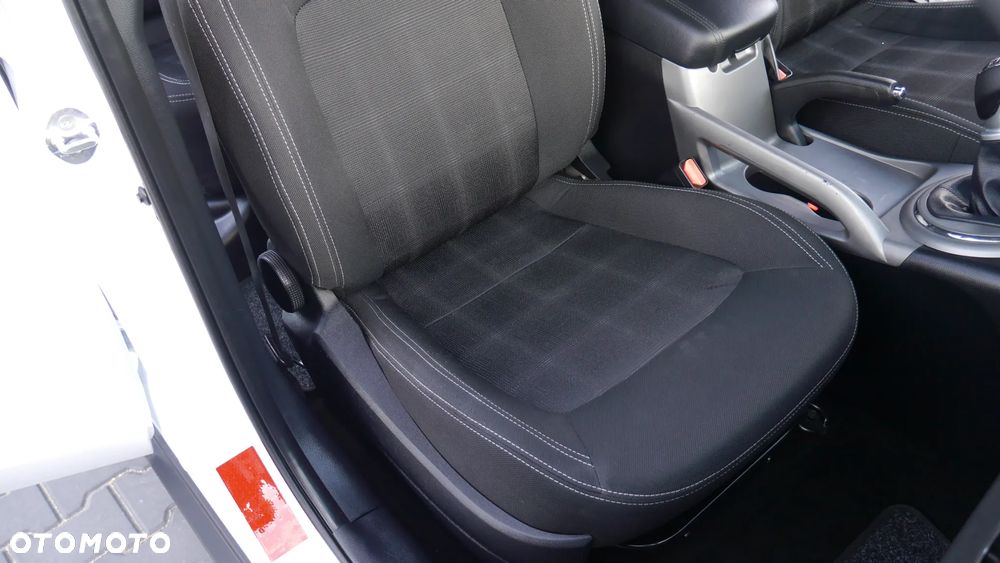 Kia Sportage 1.7 CRDI 2WD Dream-Team Edition - 31