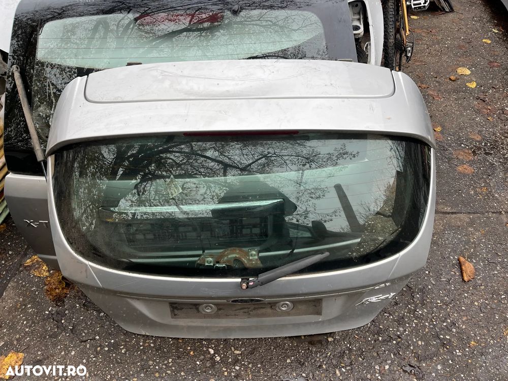 Haion spate portbagaj Ford Fiesta MK6 2010 gri argintiu cu luneta