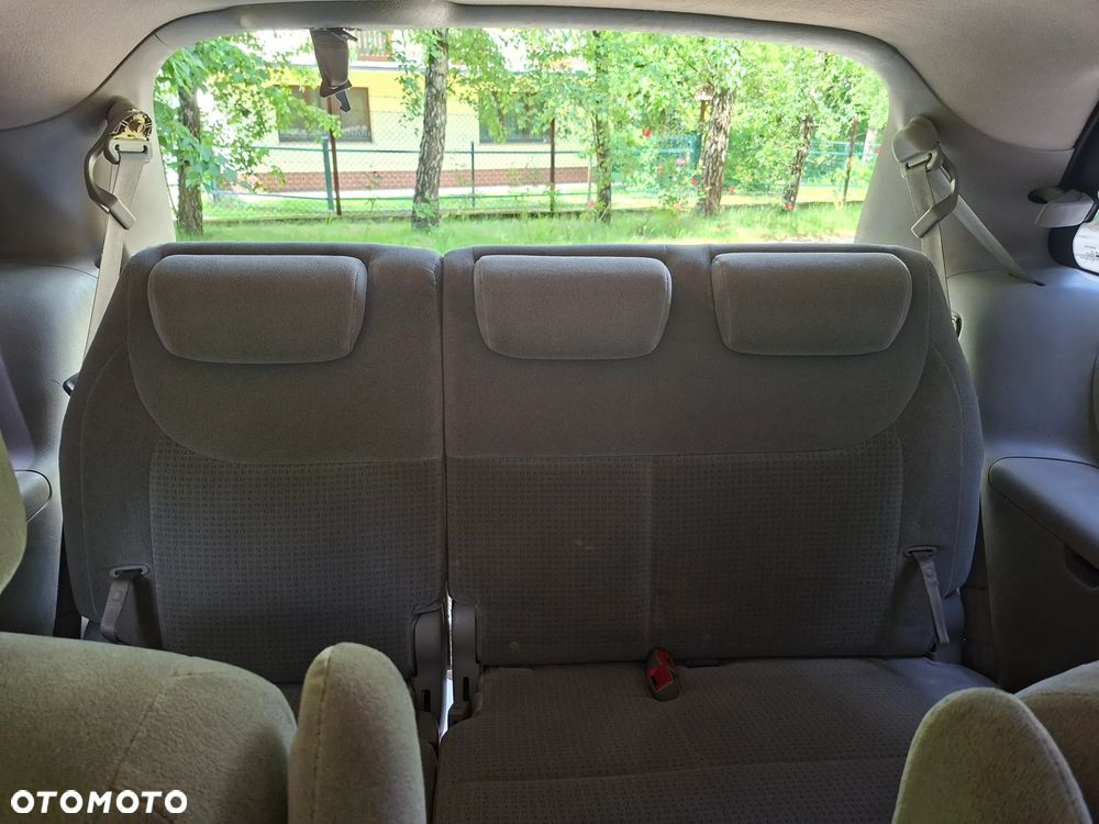 Toyota Sienna - 16