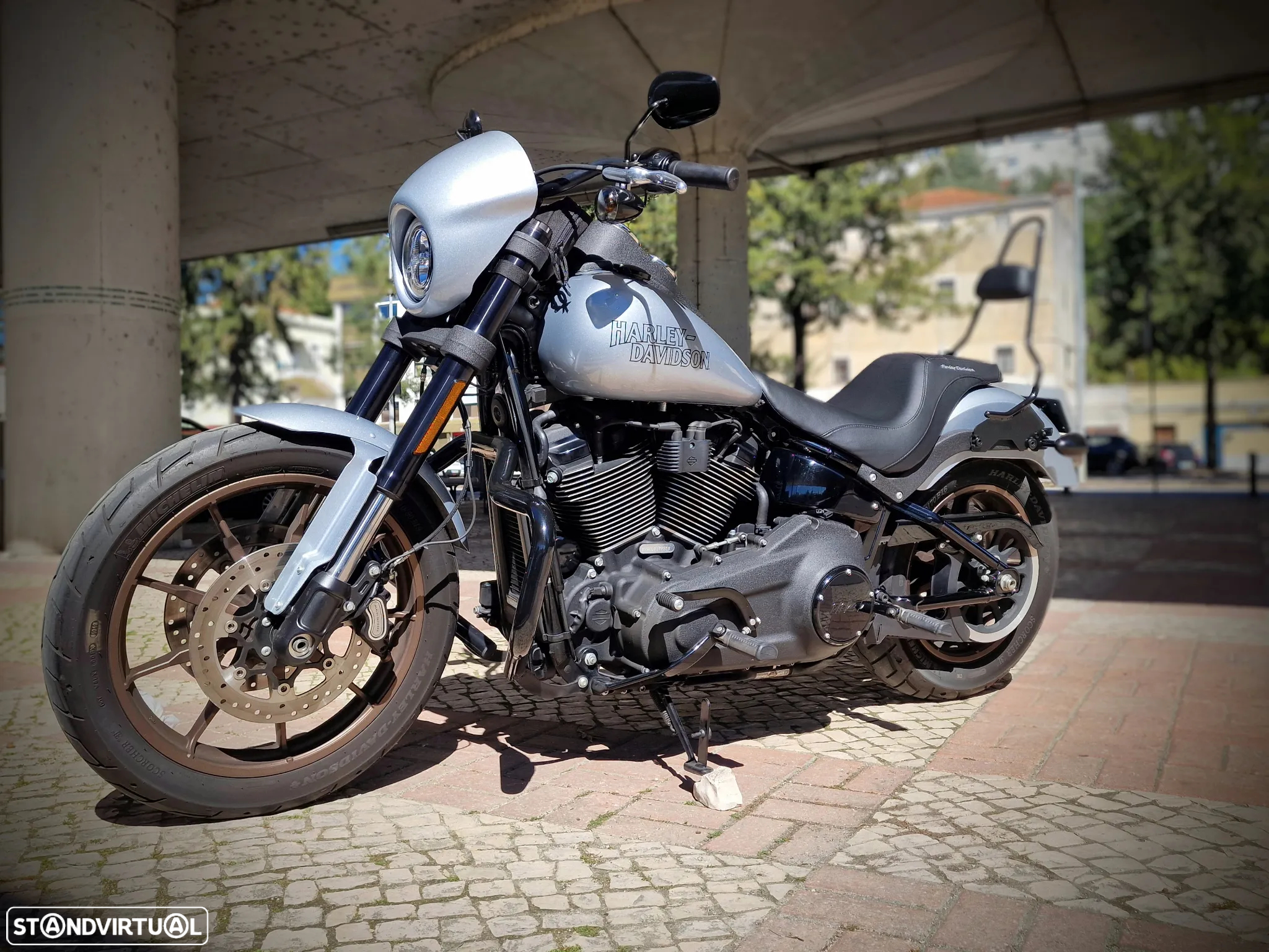 Harley-Davidson FXLR Low Rider S - 2