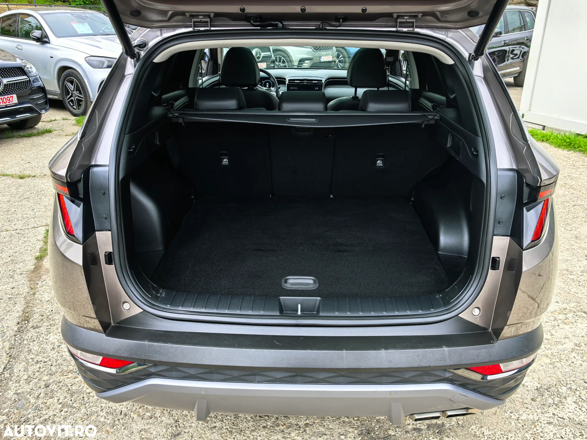 Hyundai Tucson 1.6 CRDi 48V-Hybrid 4WD DCT Prime - 29