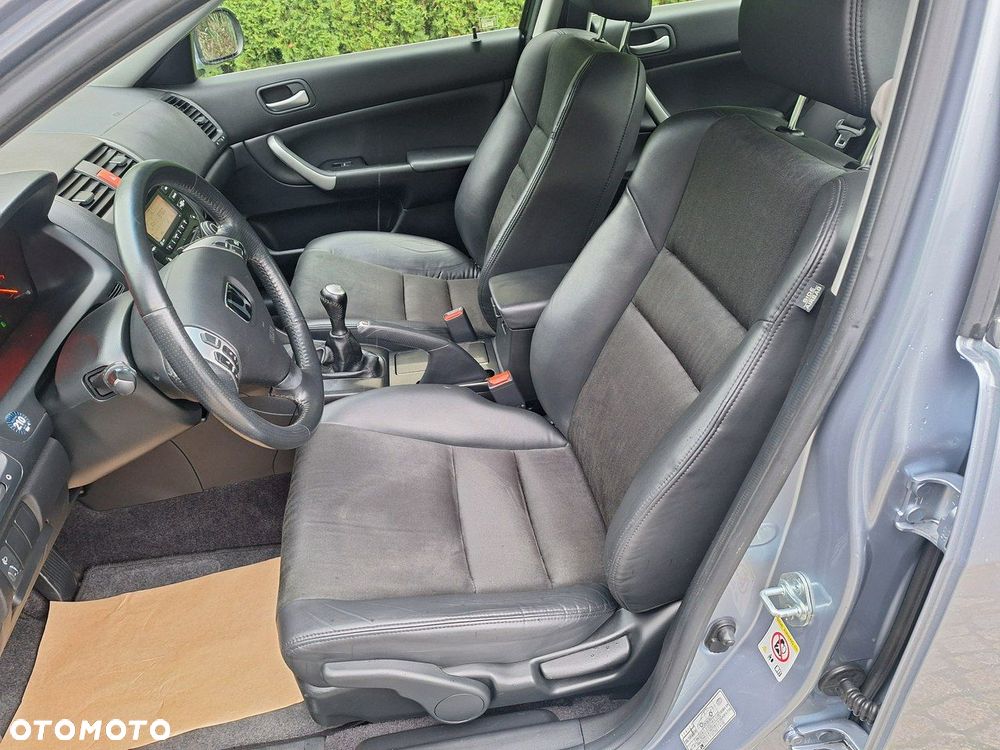 Honda Accord 2.0 Sport - 8