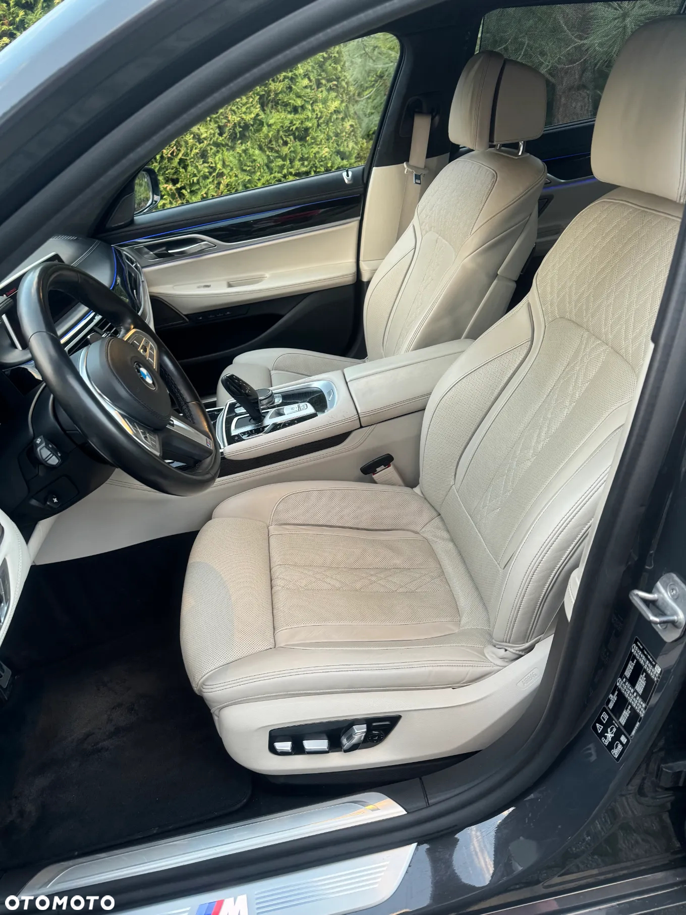 BMW Seria 7 750d xDrive sport - 9