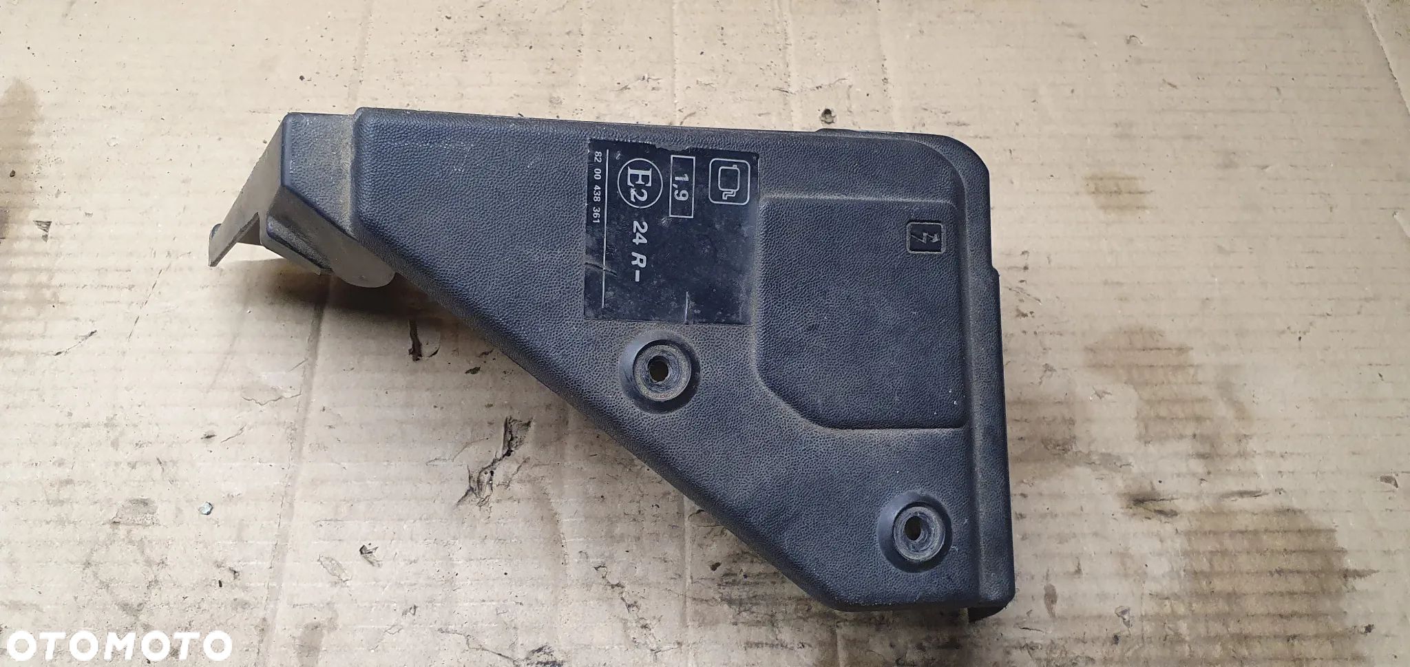 Osłona pokrywa bezpieczników Renault Scenic II 8200356339 - 1