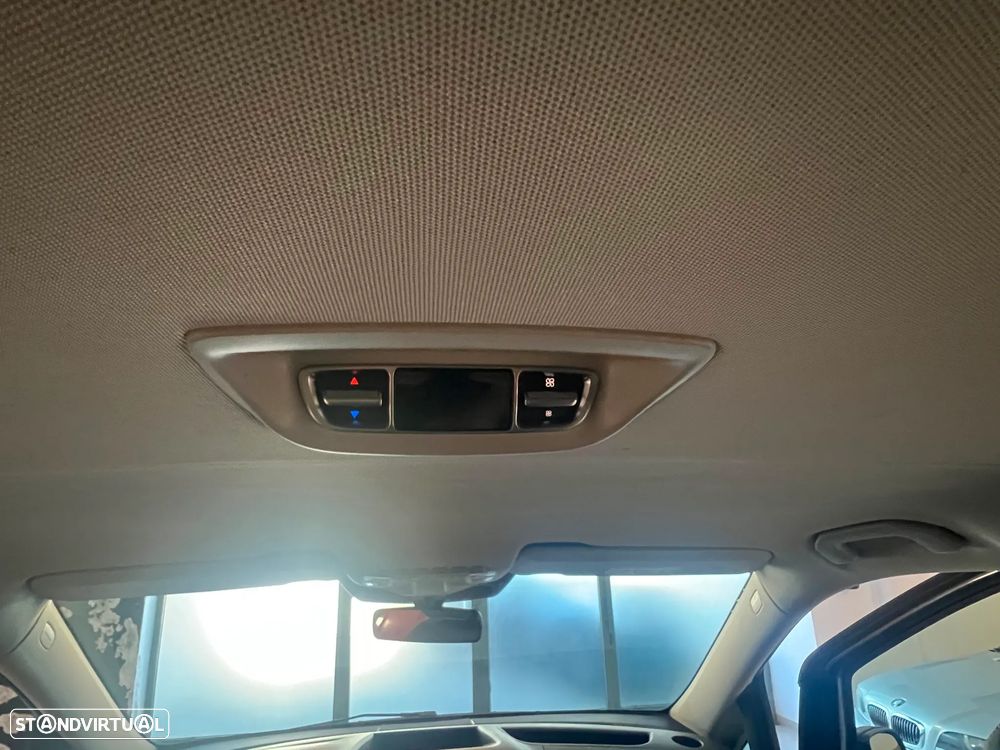 Mercedes-Benz Vito Tourer - 8