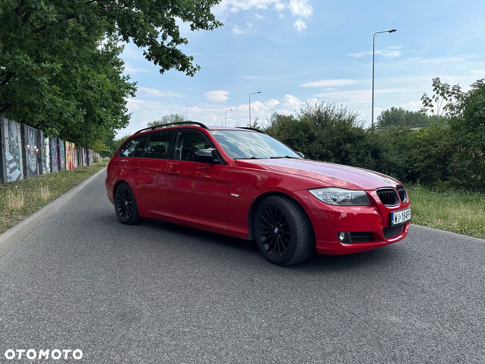 BMW Seria 3 320i Touring - 15